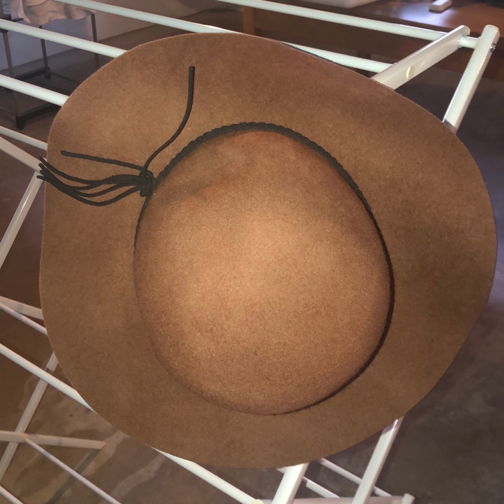 Hat - Picture 2 of 3